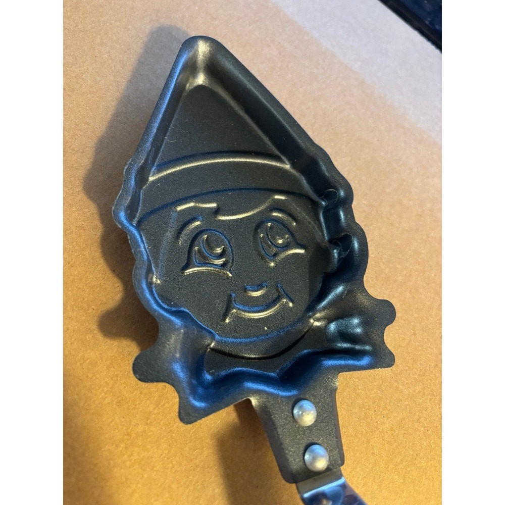 Elf On The Shelf Shaped Non-Stick Pancake Egg & Candy Pan Skillet